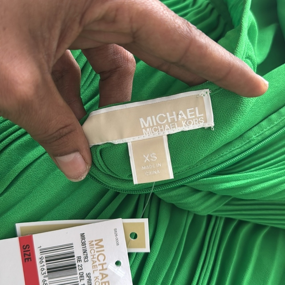 NWT MICHAEL KORS Georgette Pliss Green Pleated mini Dress size XS long sleeves - Picture 6 of 8
